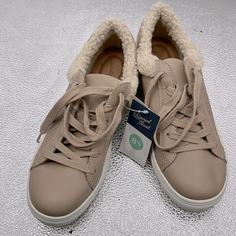 Universal Thread memory foam beige sneakers